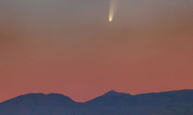 Kometen Neowise kan ses under helgen med blotta ögat