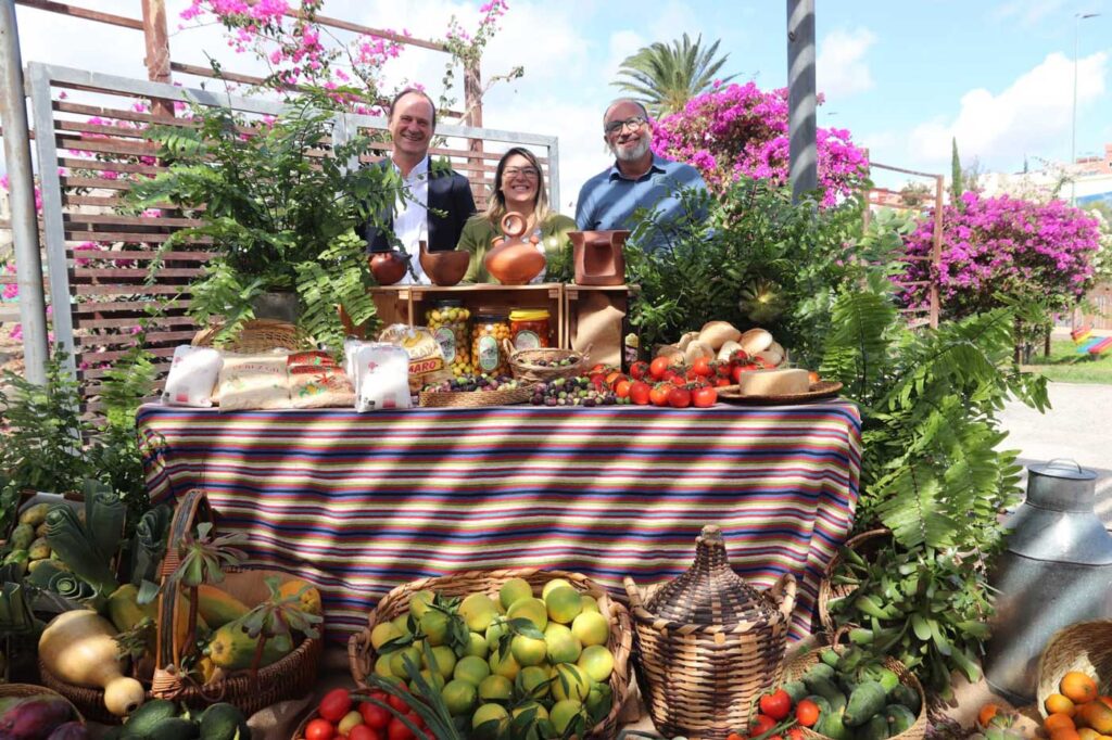 Stor bondmarknad «Feria del Sureste» i Carrizal