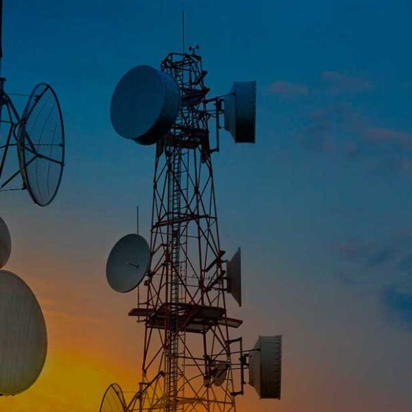 Telekommunikations antenner