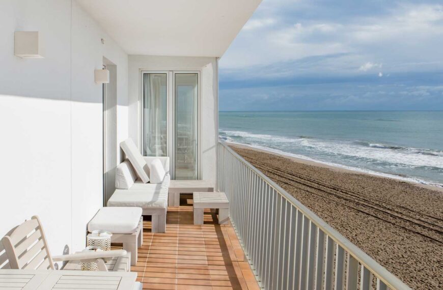 Lägenhet med balkong spanien