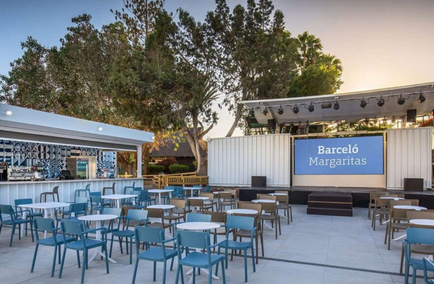 Poolbaren på Hotell Margaritas