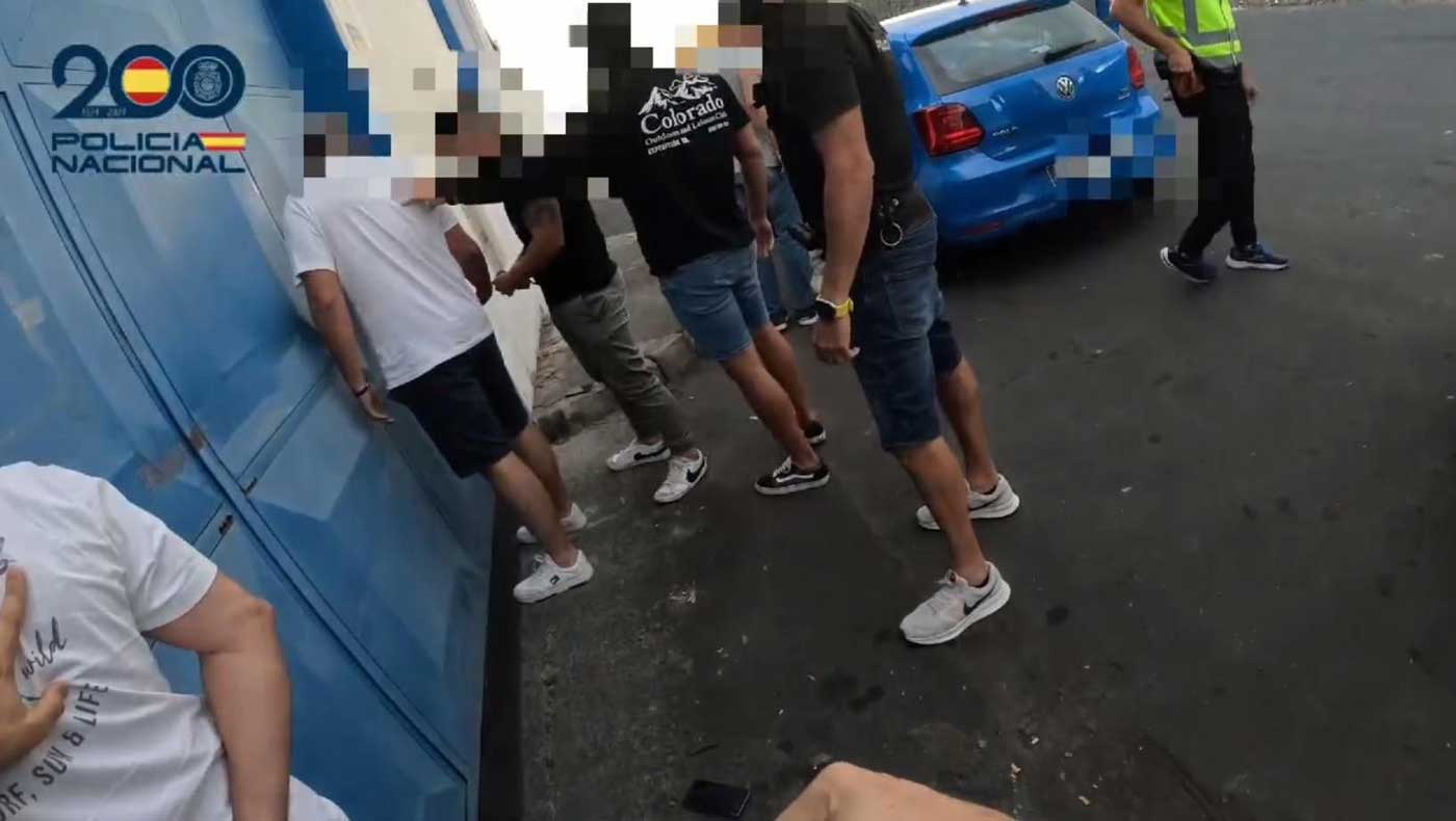 Read more about the article En rallyfører er tatt for å lede et nettverk av smuglere som har ført til tjue arrestasjoner