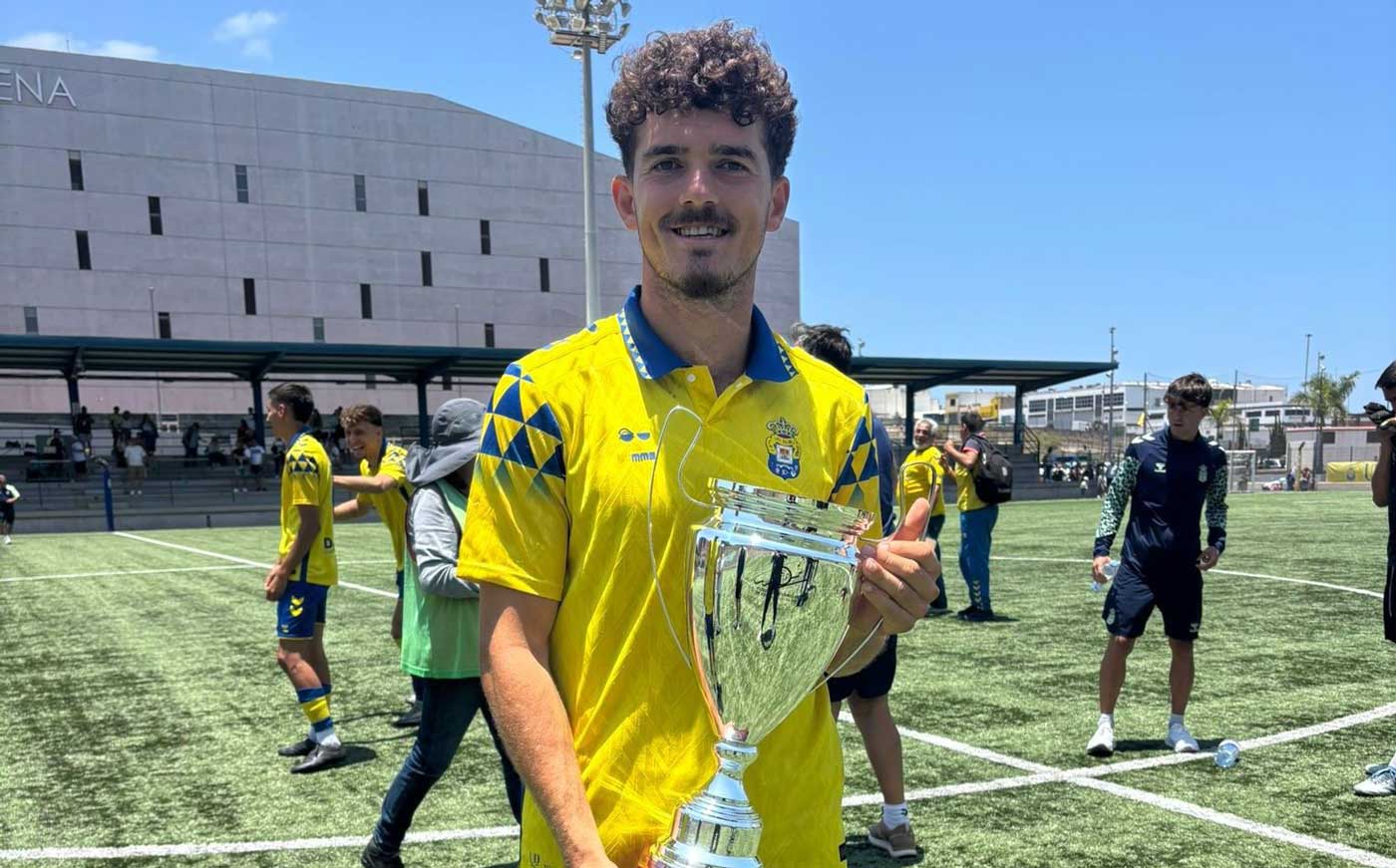 Read more about the article UD Las Palmas-spelaren Zeben har avlidit efter 16 dagar i koma