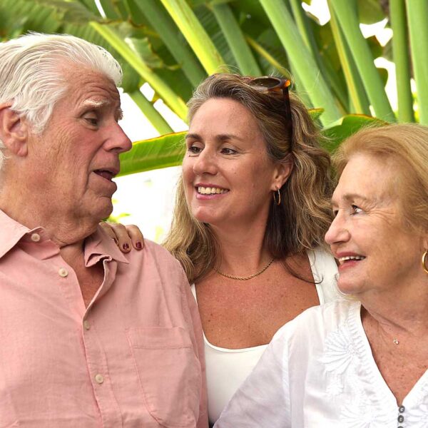 Med familjen under palmer