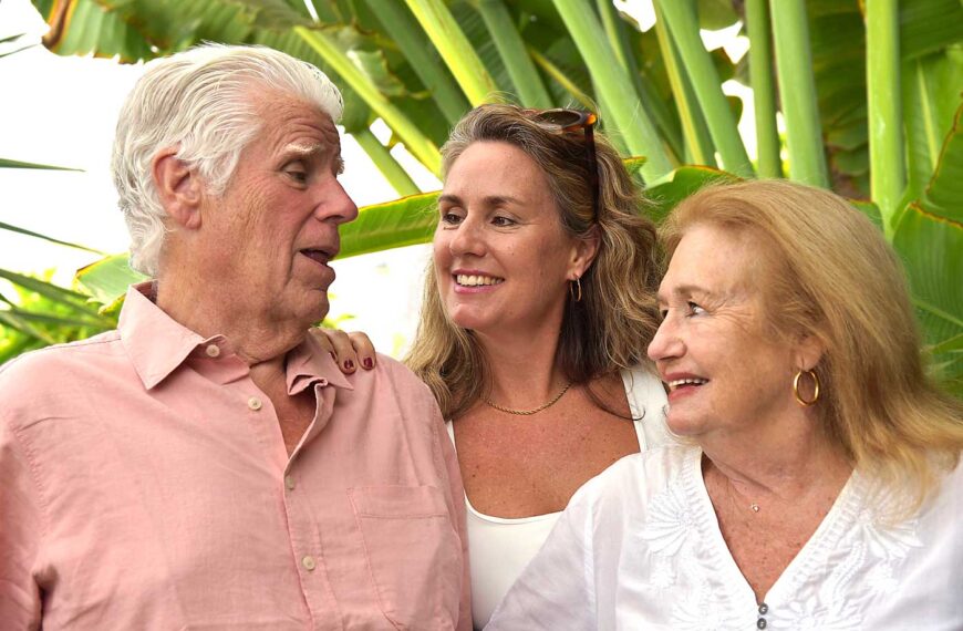 Med familjen under palmer