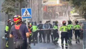 Brandmän i arbete