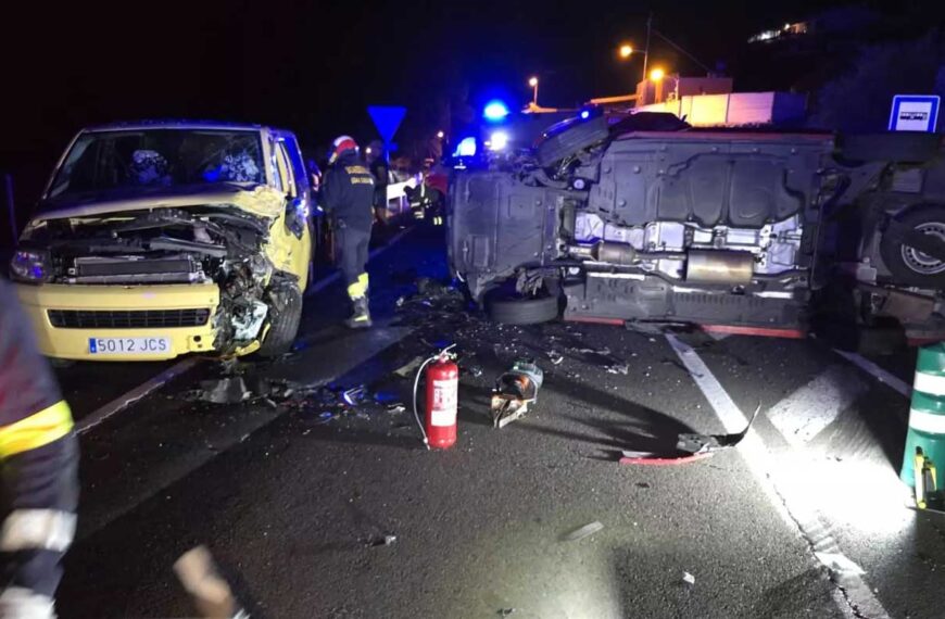 Krock mellan 2 varubilar