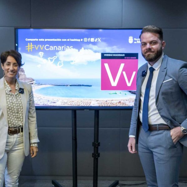 Onalia Bueno presenterar