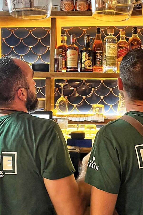 2 personer med Hygge T-Shirt