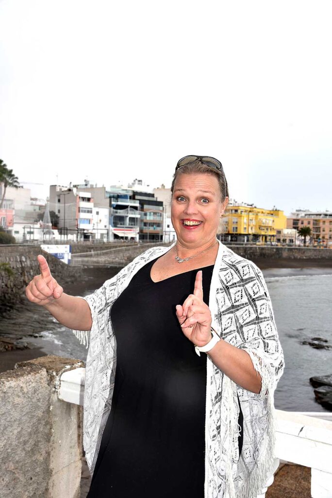 Madeleine på strandpromenaden