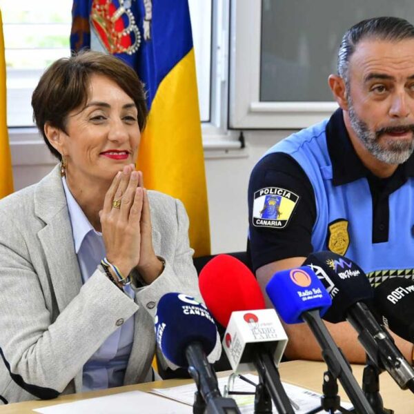 Presskonferans med borgmästaren och polis representant