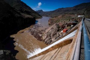 Gran Canarias dammar fylls efter regnen