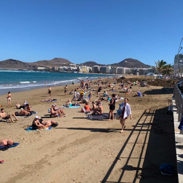 Las Canteras Gran Canaria lugnt väder trots ovädret Therese