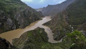 dammar som svämmar över på Gran Canaria