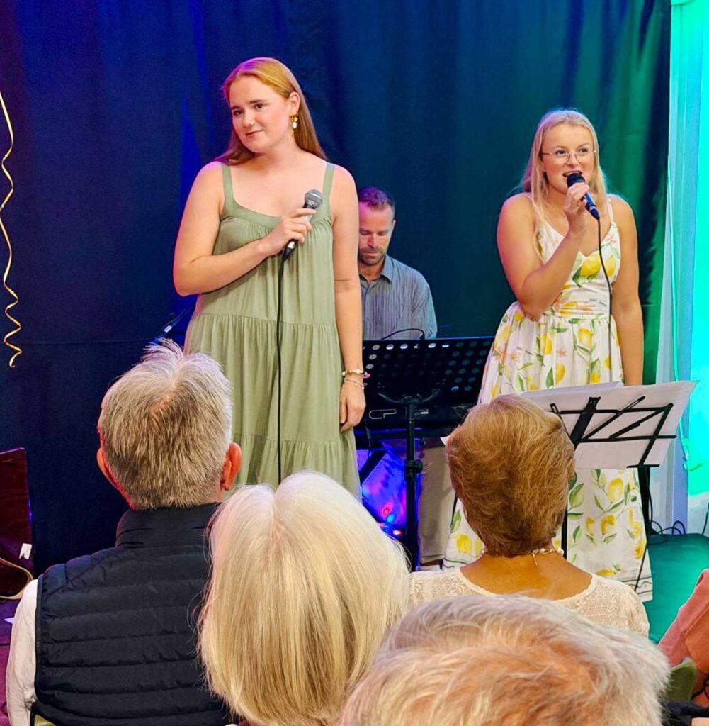 Ballader og bølgesusm Sjømannskirka