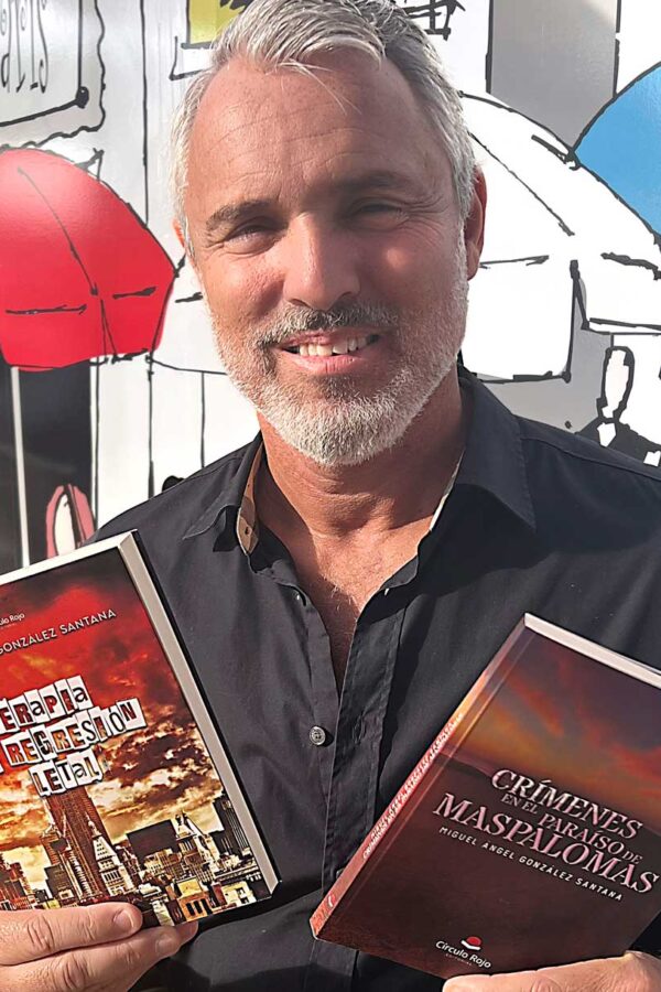 lokale forfatteren Miguel Ángel González Santana har gitt ut krimromanen «Crímenes en el paraíso de Maspalomas».