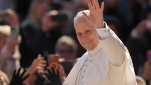 Paven besøker Arguineguín havn Gran Canaria