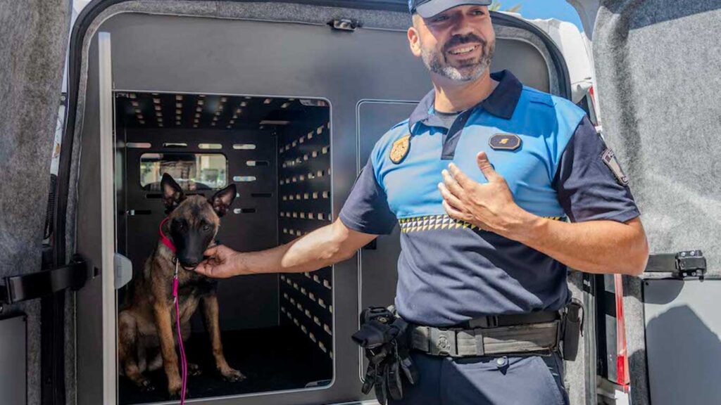 Lokalpolitiet i Mogán får nye kjøretøy og styrker K-9-enheten