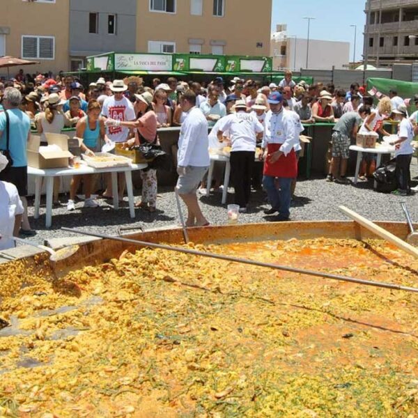 Jättepaella och folkfest i El Tablero