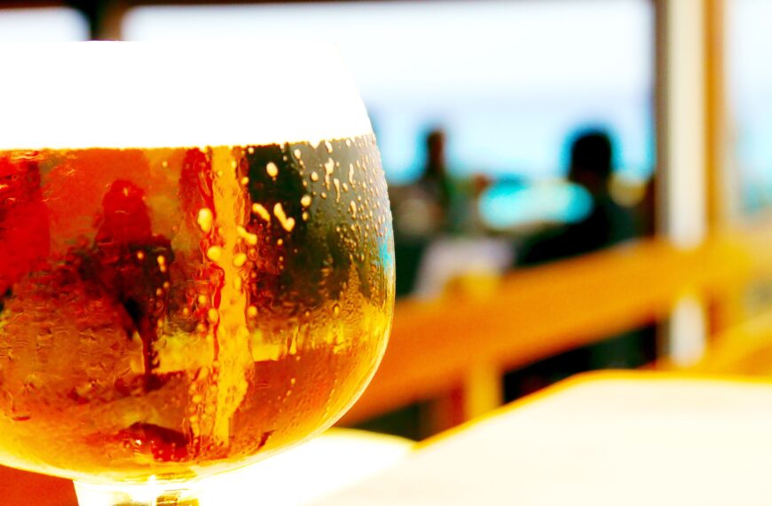 Var sjunde öl som dricks i Spanien är numera alkoholfri